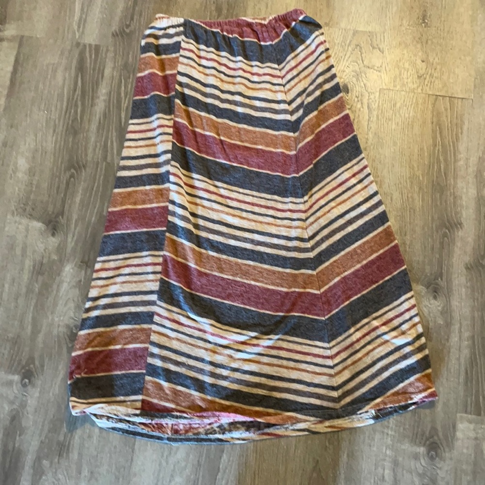 Red black and creme skirt